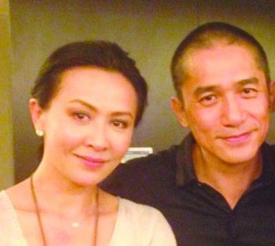 直击明星生日趴奢靡场面：大小S制服秀色诱老公