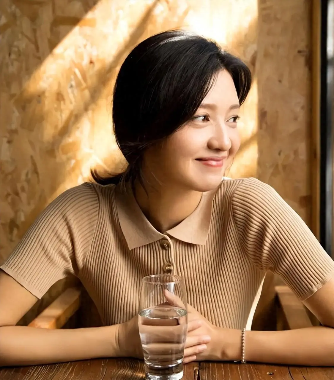 女明星傅晶_傅晶演技评价_猎狐杨建秋演员