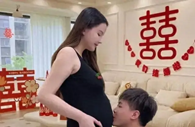 许华升网红八卦-_许华升官宣女友怀孕_许华升婷婷怀孕消息