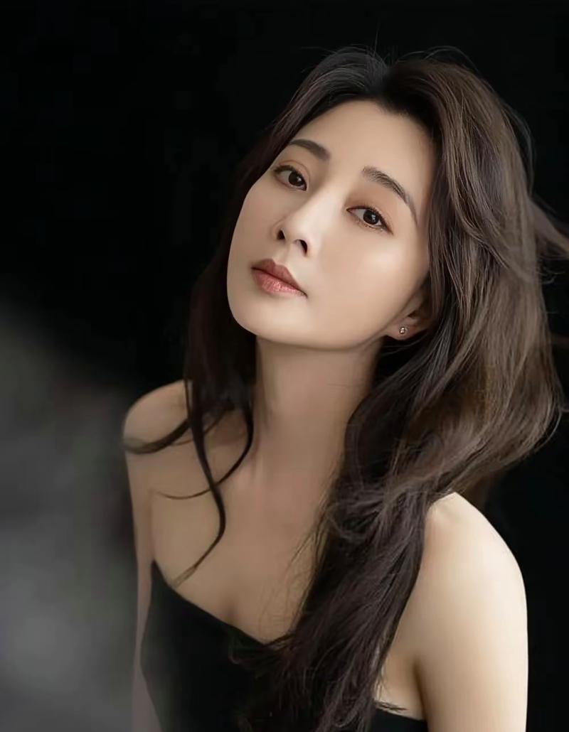 重庆最美女明星_重庆美女明星排名_重庆美女明星